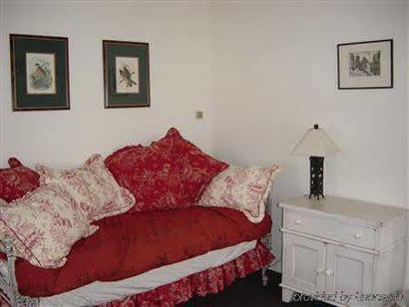 The Sunny Grange Bed & Breakfast Campton Ruang foto